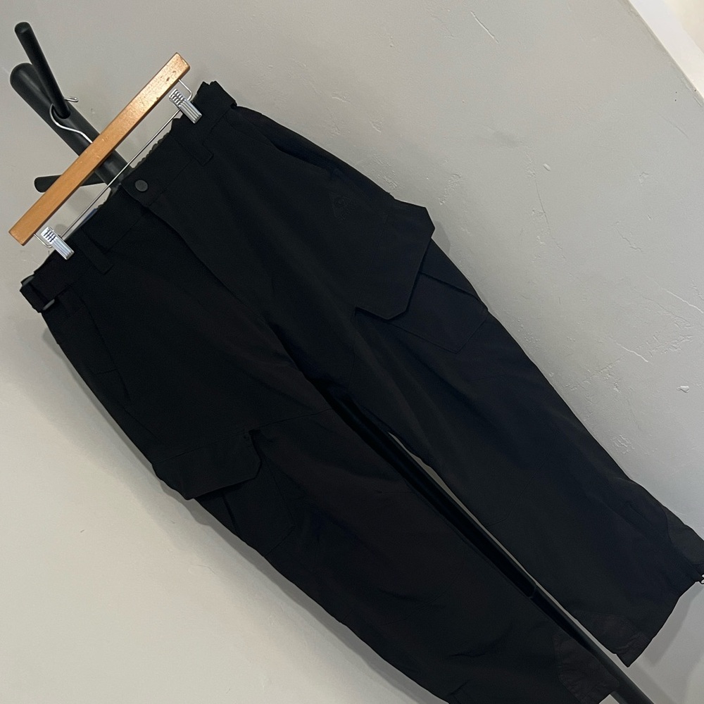 Gerry black snowboarding 🏂 pants 👖 NWT perfect condition